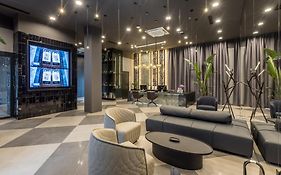 Cora Hotel